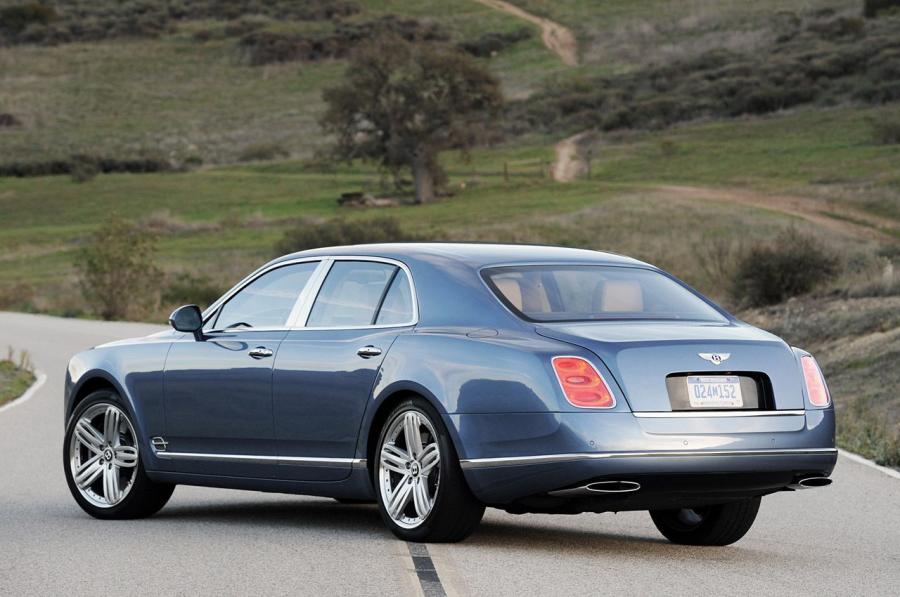  Bentley Mulsanne 2011 года  (фото 2 из 70)